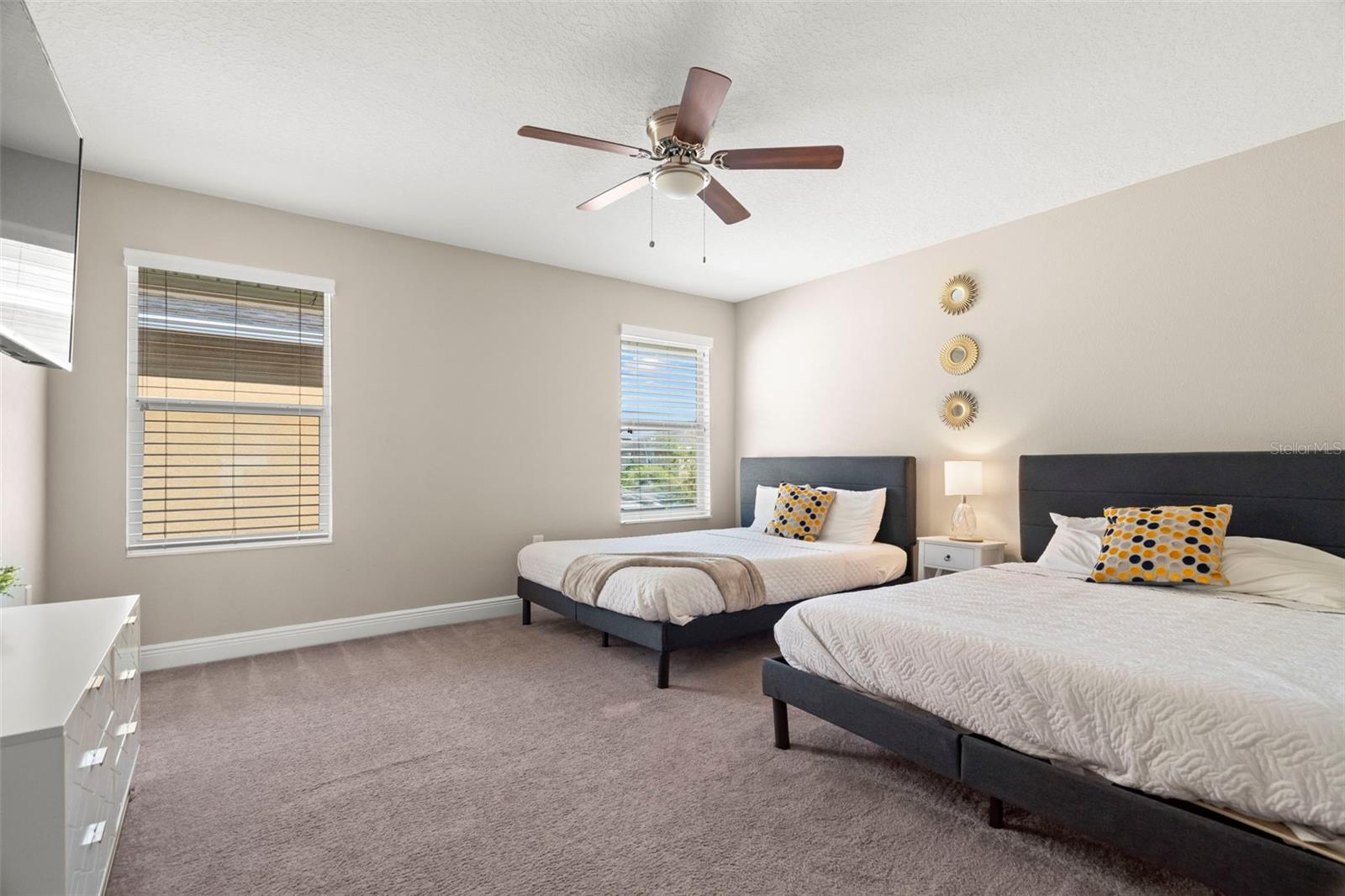 Listing photo id 22 for 1520 Fig Street