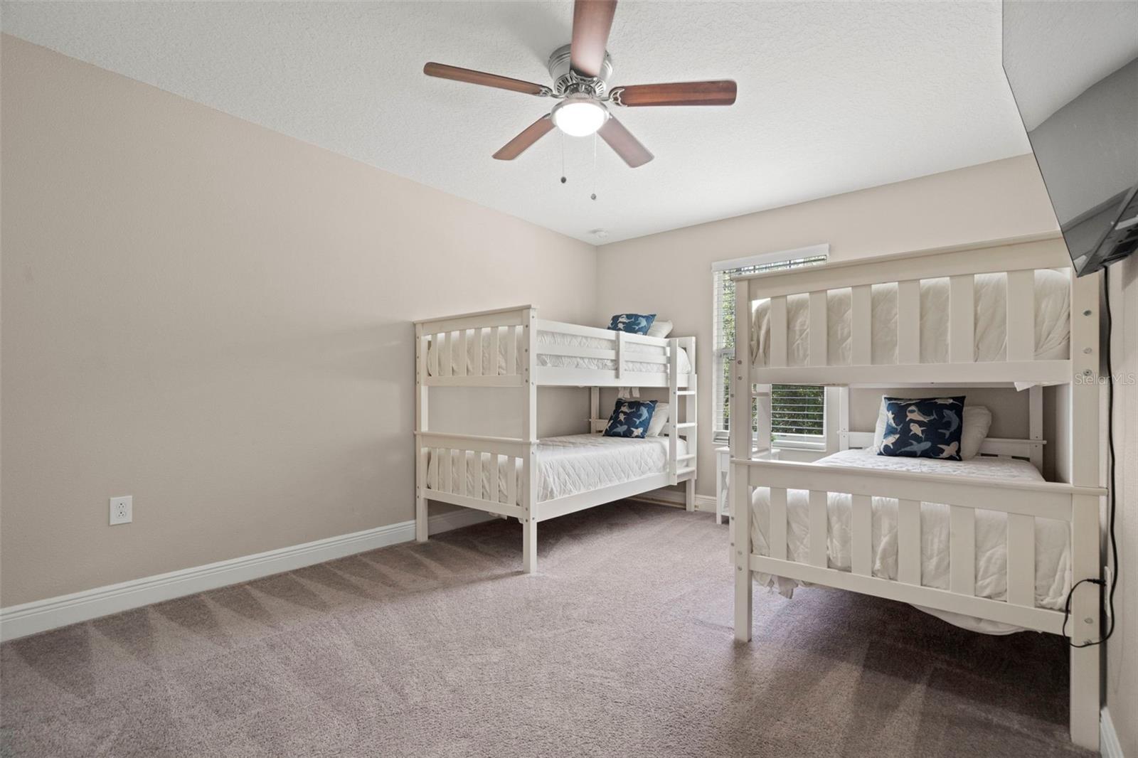 Listing photo id 25 for 1520 Fig Street