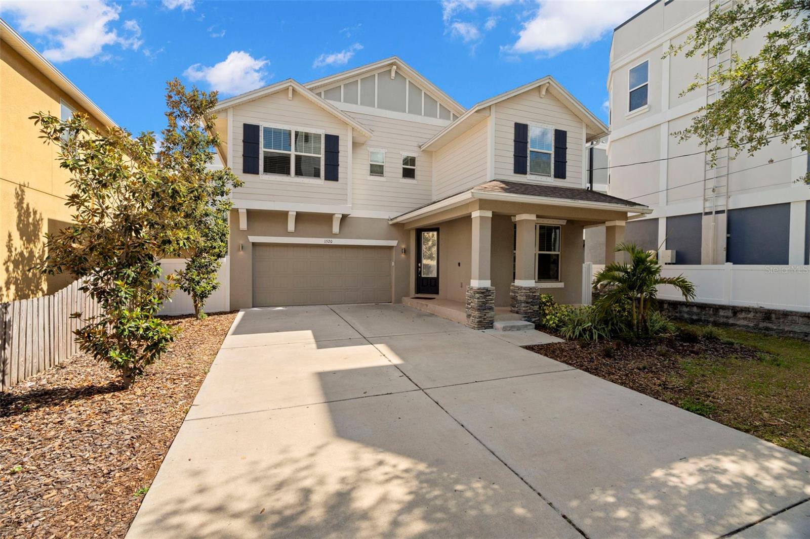Listing photo id 1 for 1520 Fig Street