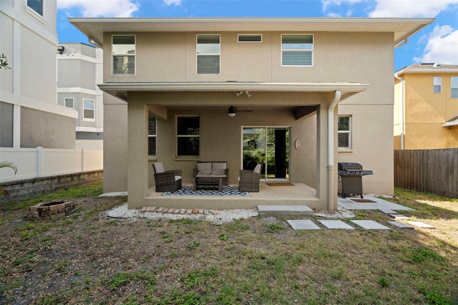 Listing photo id 28 for 1520 Fig Street