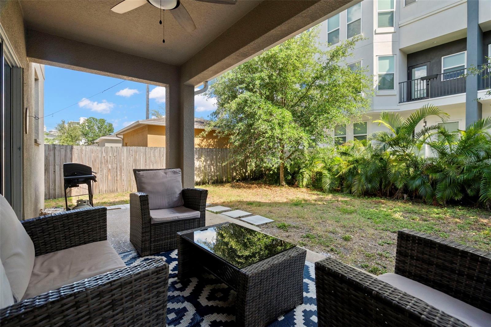Listing photo id 29 for 1520 Fig Street