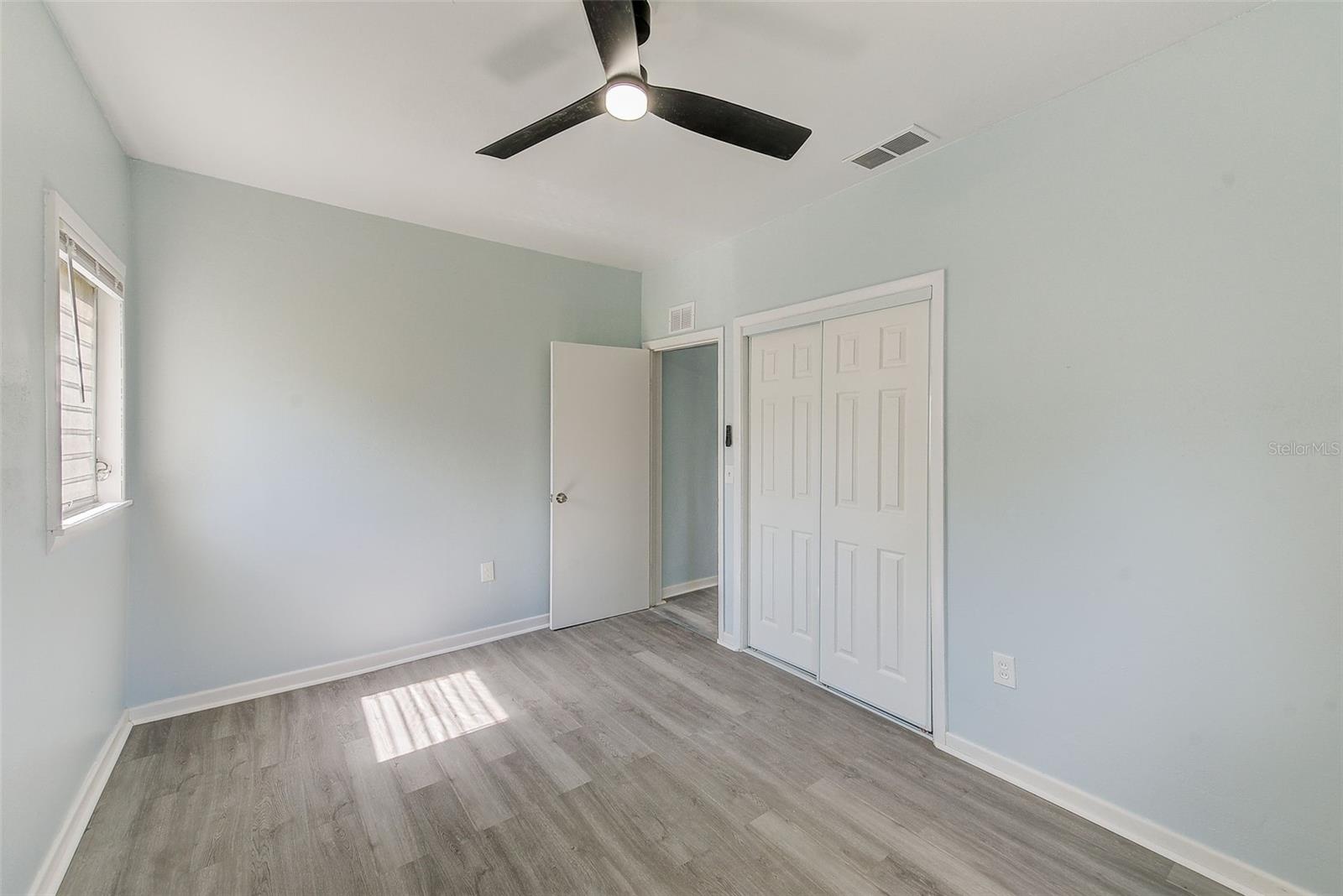 Image 13 of 22 For 211 Crescent Drive