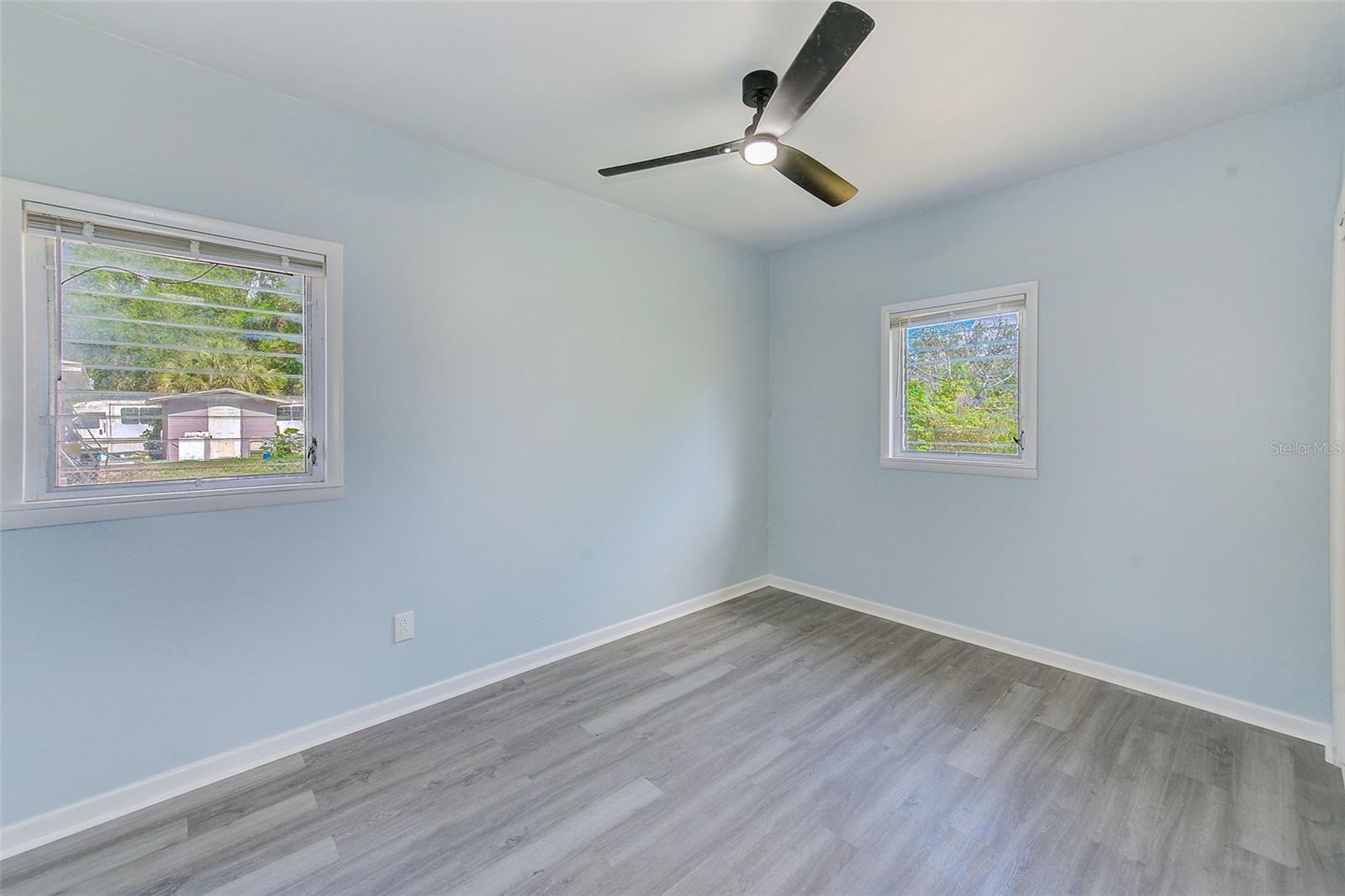 Image 14 of 22 For 211 Crescent Drive