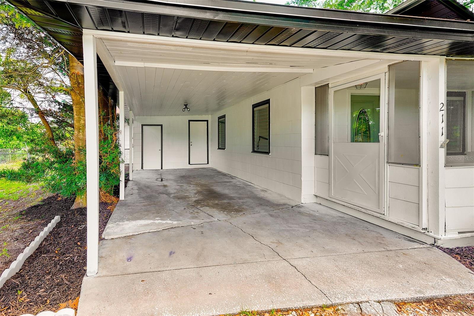 Image 2 of 22 For 211 Crescent Drive