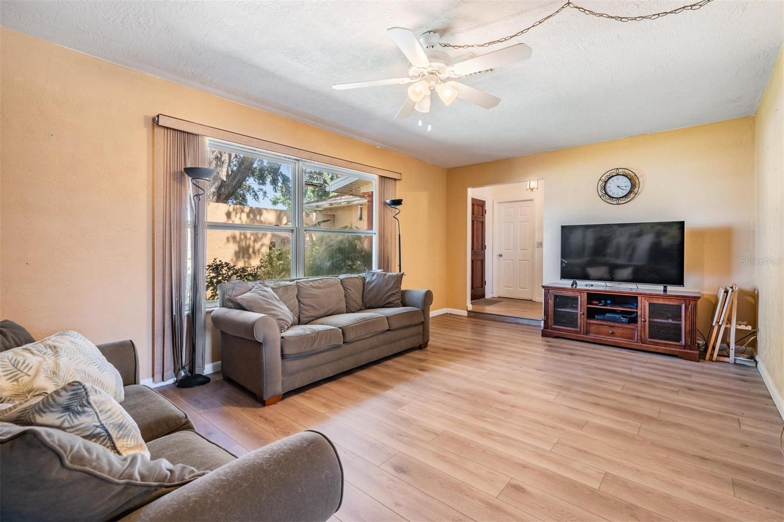 Image 5 of 37 For 8956 124th Way
