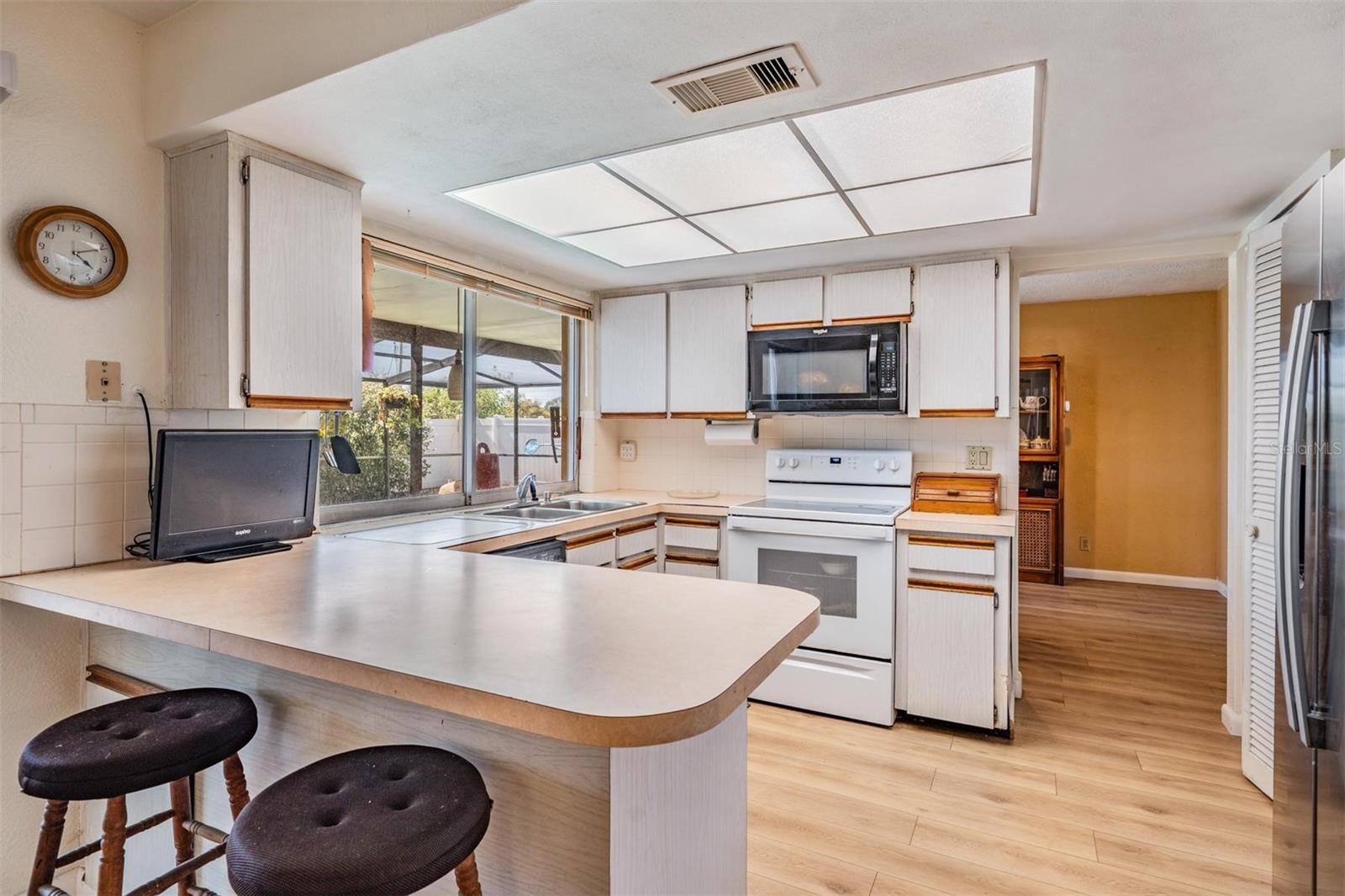 Image 9 of 37 For 8956 124th Way