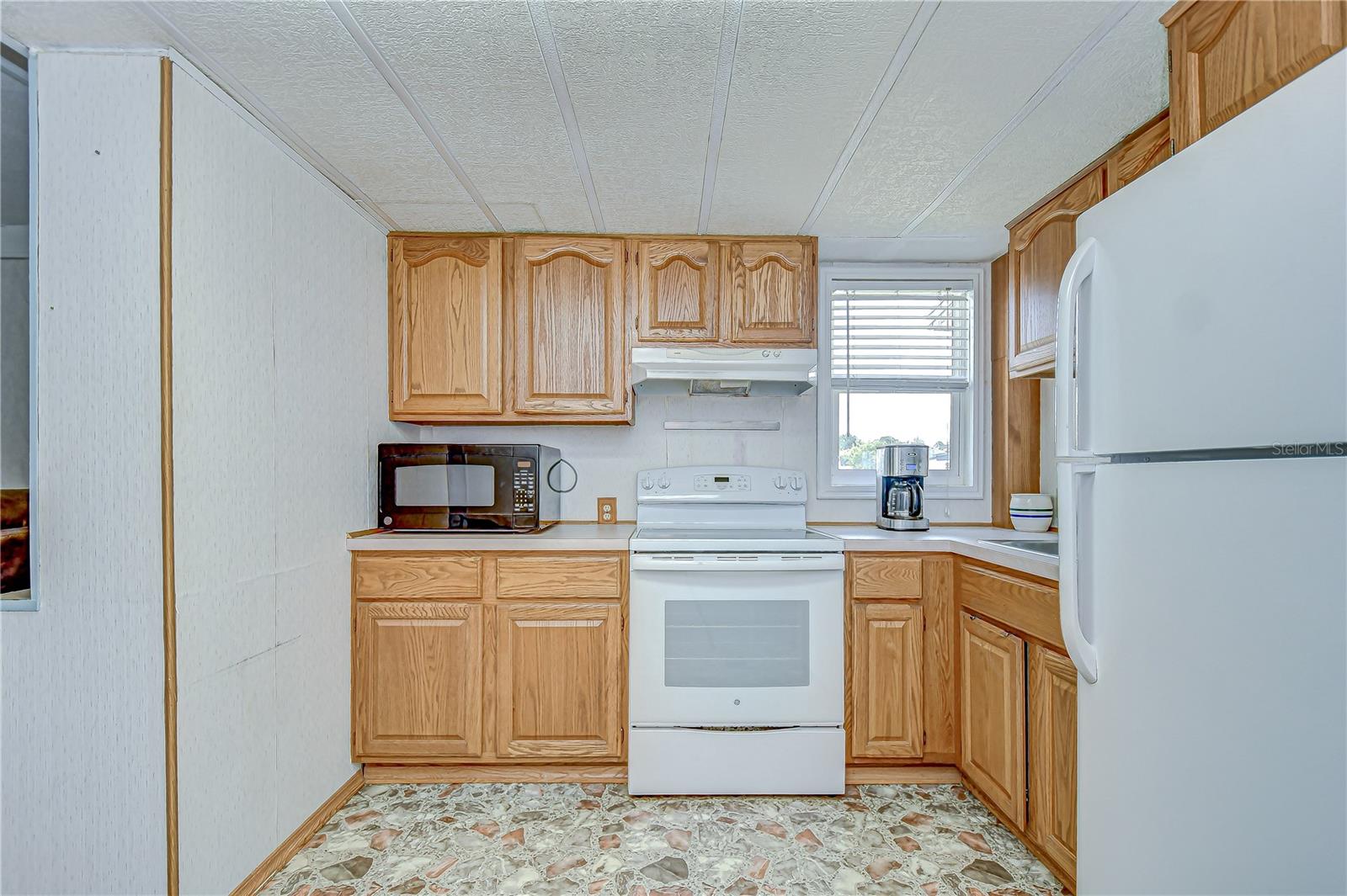Image 17 of 50 For 35142 Zephyr Shores Drive