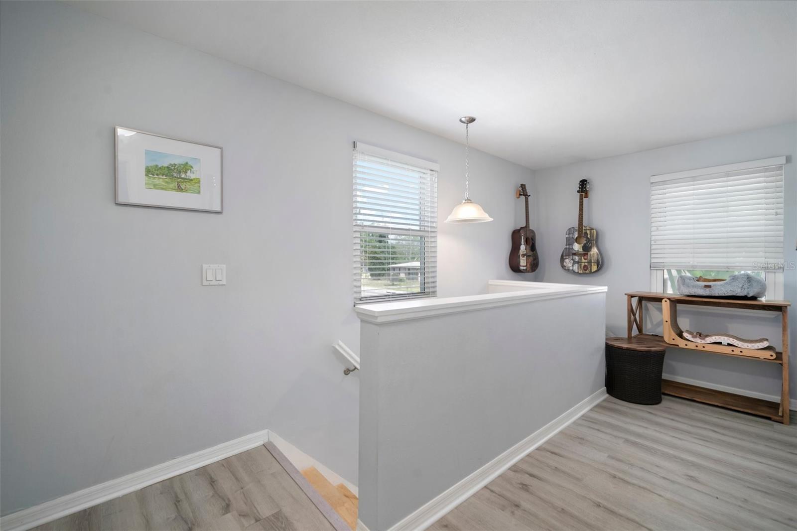 Image 29 of 71 For 656 40th Avenue Ne