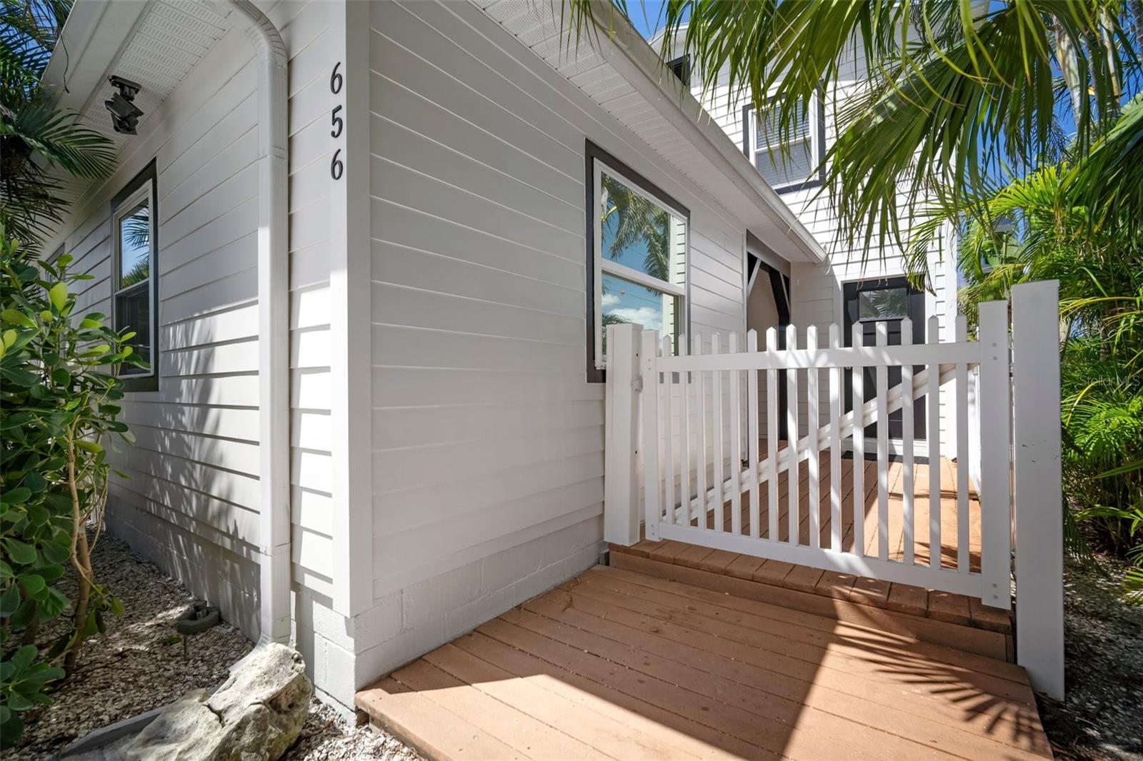 Image 50 of 71 For 656 40th Avenue Ne