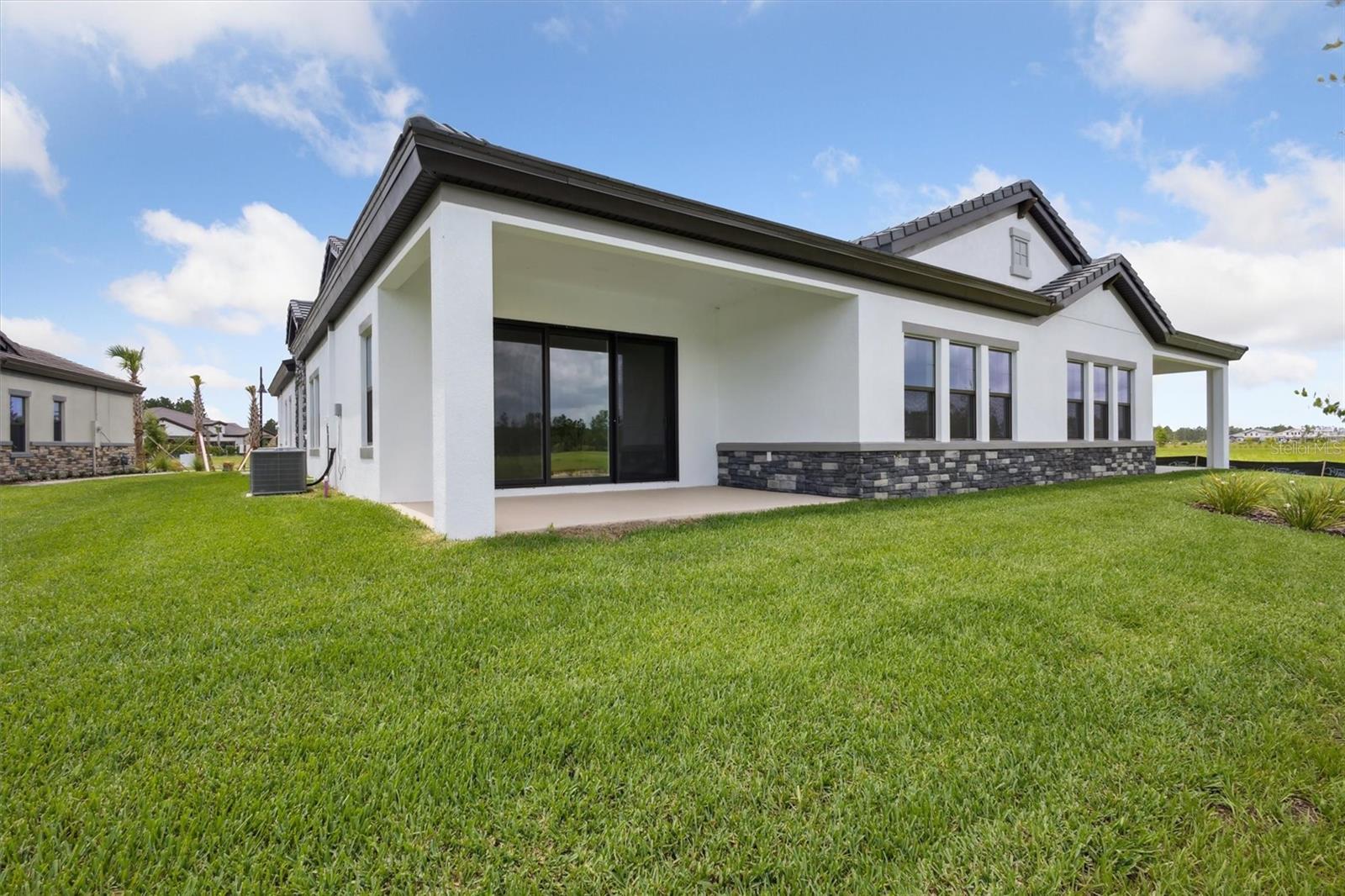 Listing photo id 19 for 35579 Stableton Lane