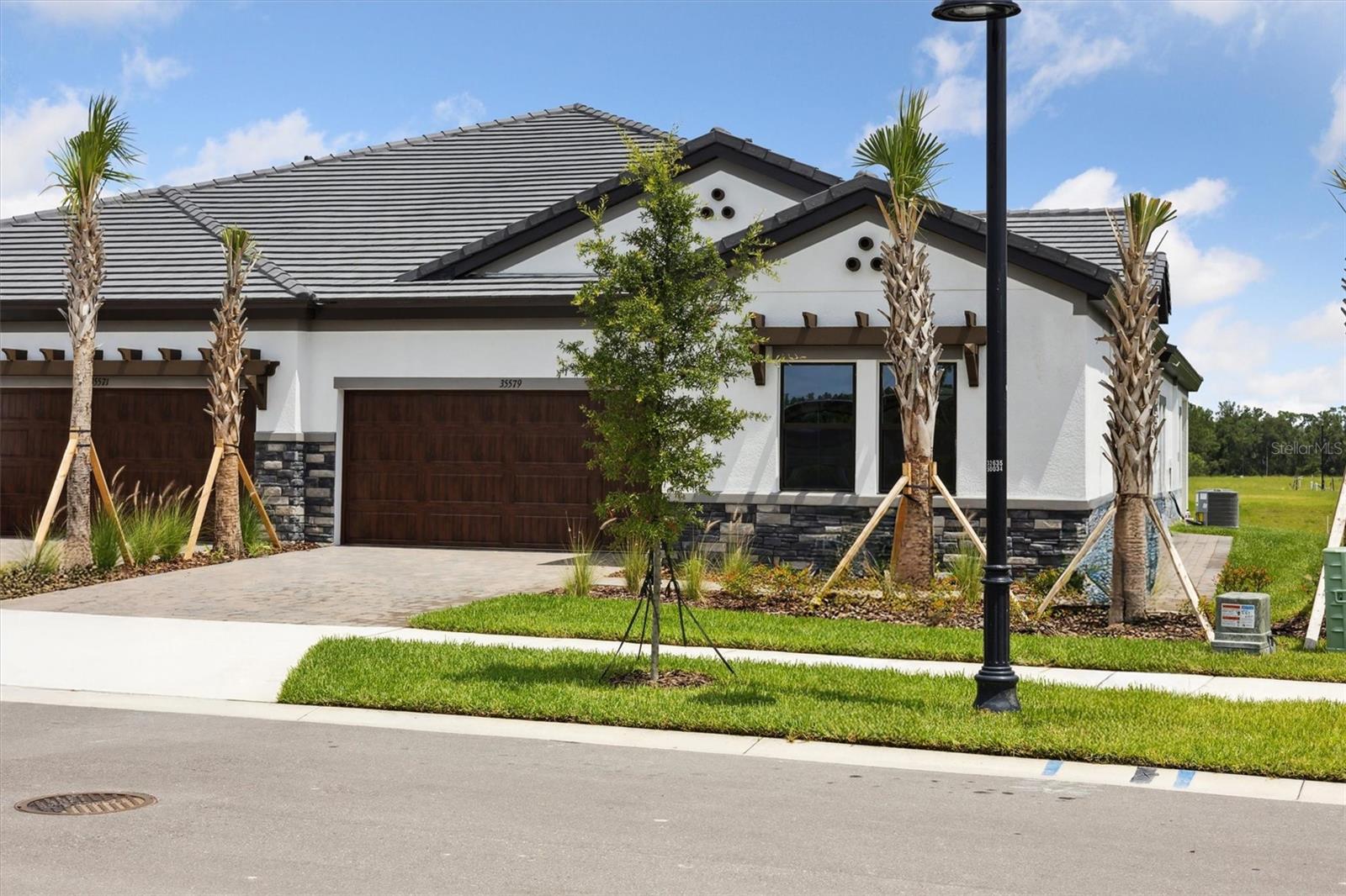 Listing photo id 20 for 35579 Stableton Lane