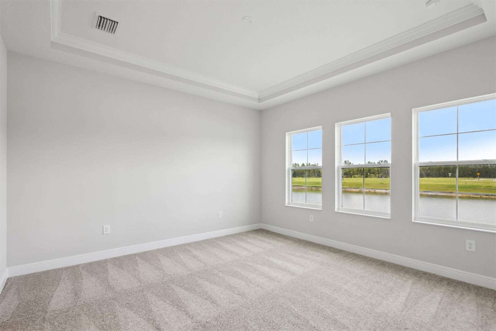 Listing photo id 7 for 35579 Stableton Lane