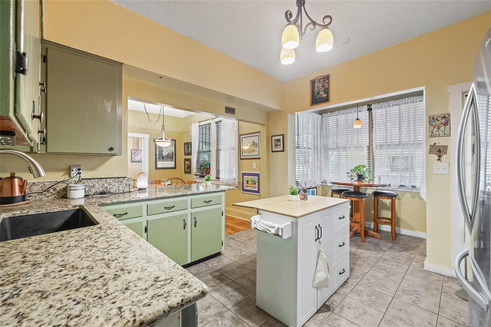 Image 13 of 48 For 916 Broad Street