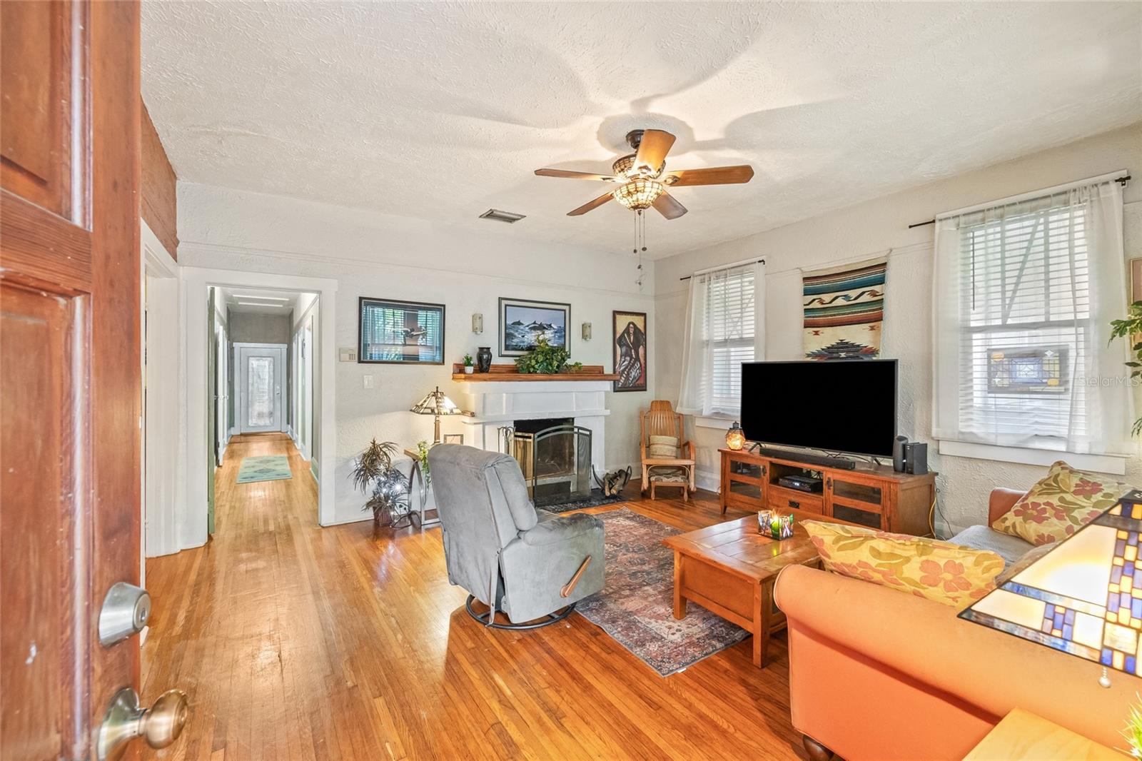 Image 7 of 48 For 916 Broad Street