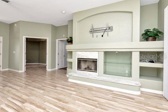 Listing photo id 8 for 10305 Worthy Lamb Way