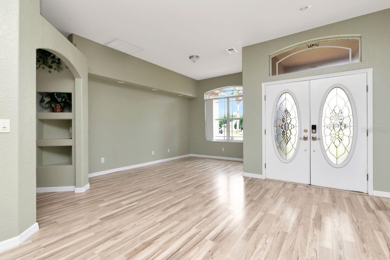Listing photo id 16 for 10305 Worthy Lamb Way