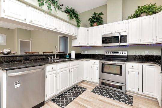 Listing photo id 21 for 10305 Worthy Lamb Way