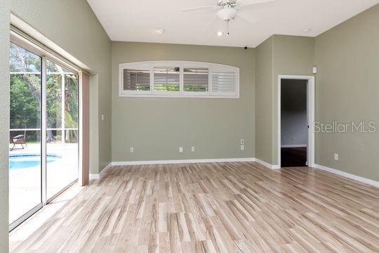 Listing photo id 28 for 10305 Worthy Lamb Way