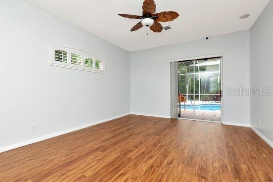 Listing photo id 30 for 10305 Worthy Lamb Way