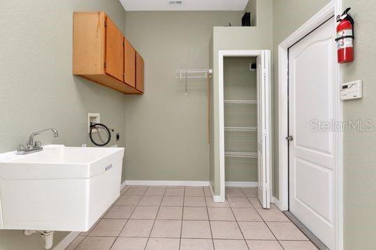 Listing photo id 45 for 10305 Worthy Lamb Way