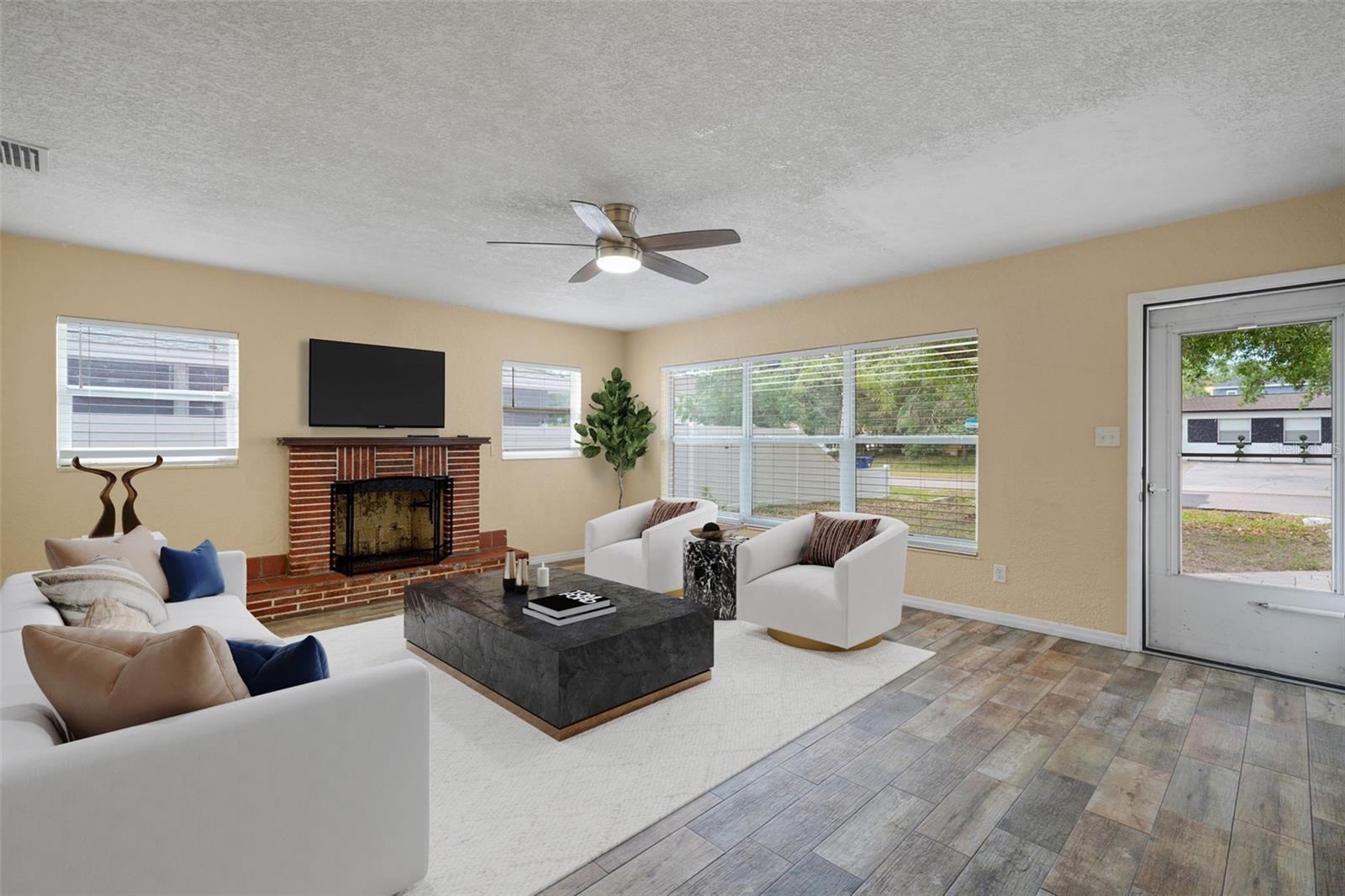 Image 4 of 18 For 3303 W Ballast Point Boulevard