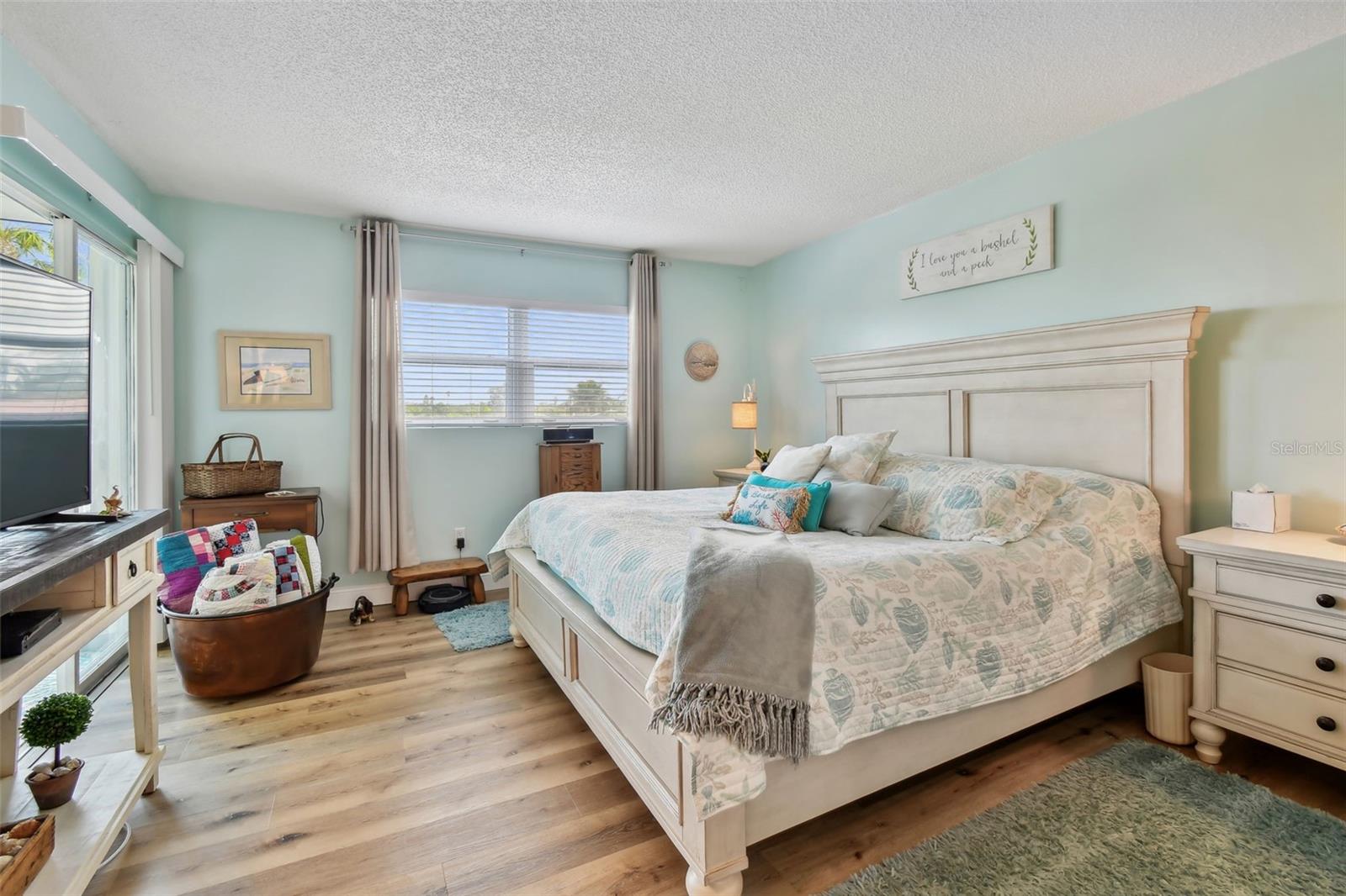 Image 19 of 81 For 10216 Regal Drive 310