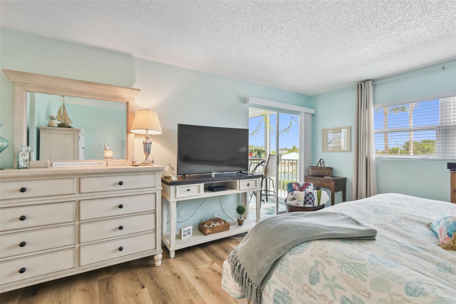 Image 21 of 81 For 10216 Regal Drive 310