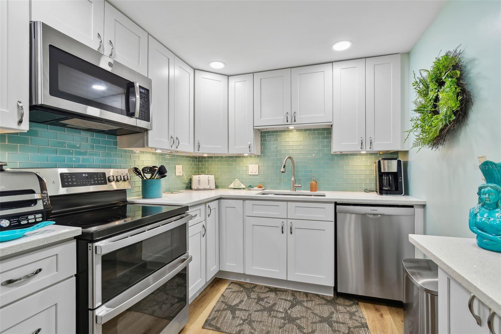 Image 9 of 81 For 10216 Regal Drive 310