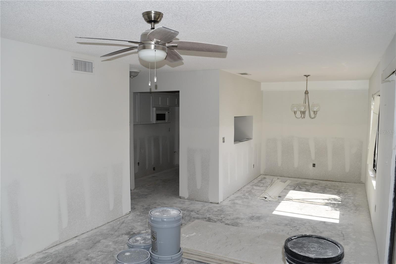 Image 14 of 62 For 420 Moorings Cove Drive 420