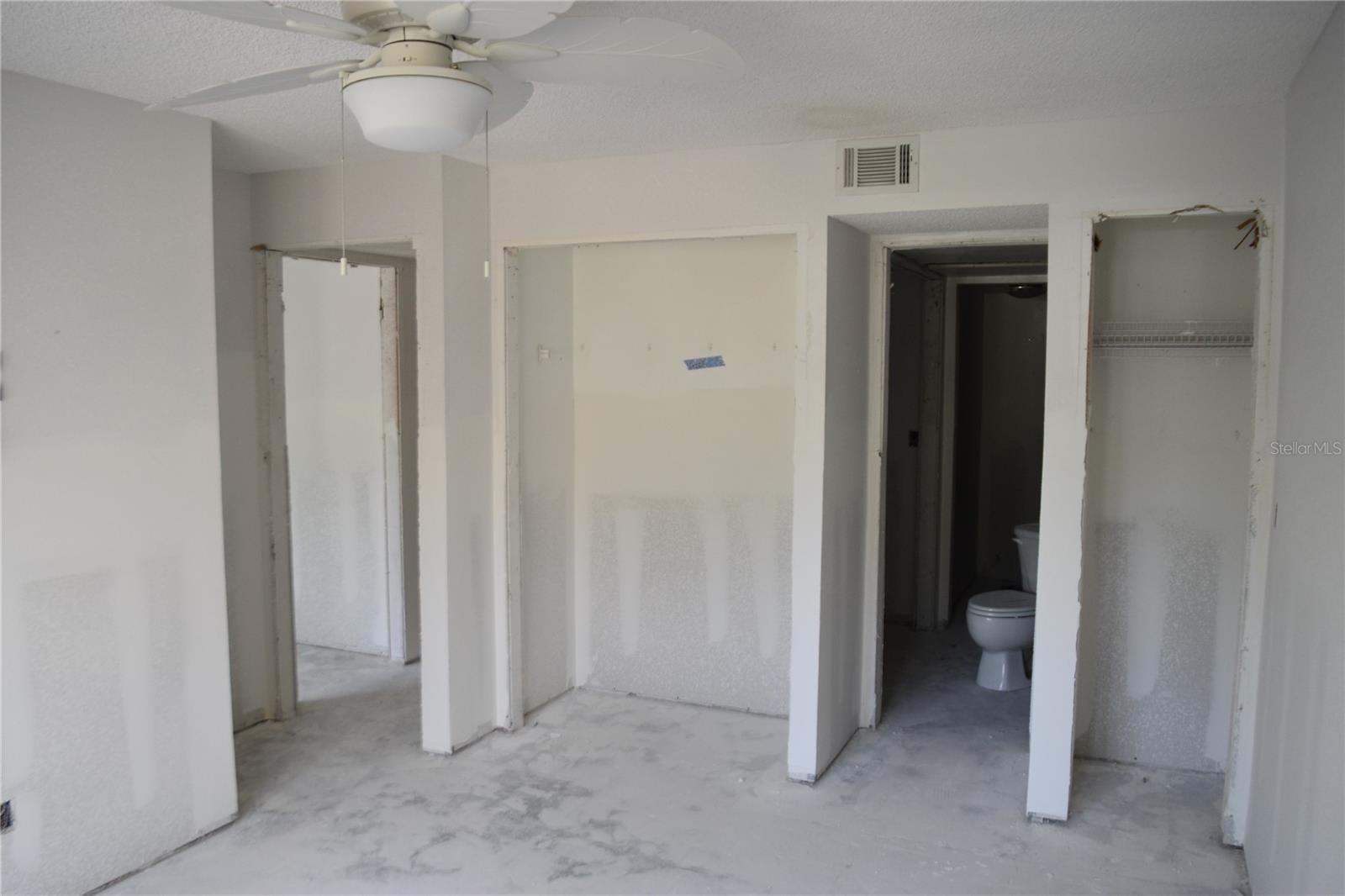 Image 25 of 62 For 420 Moorings Cove Drive 420
