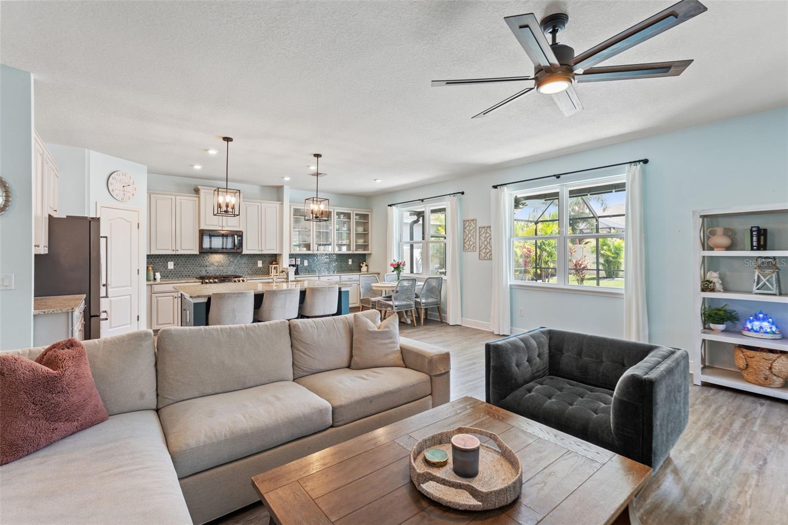 Image 15 of 56 For 11742 Lake Lucaya Drive