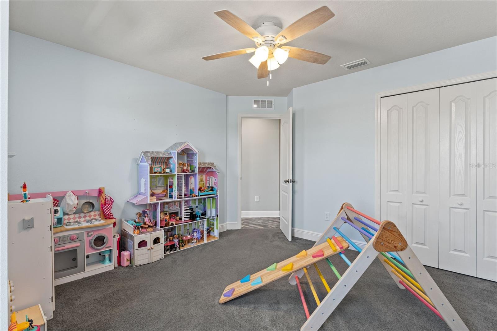 Image 36 of 56 For 11742 Lake Lucaya Drive