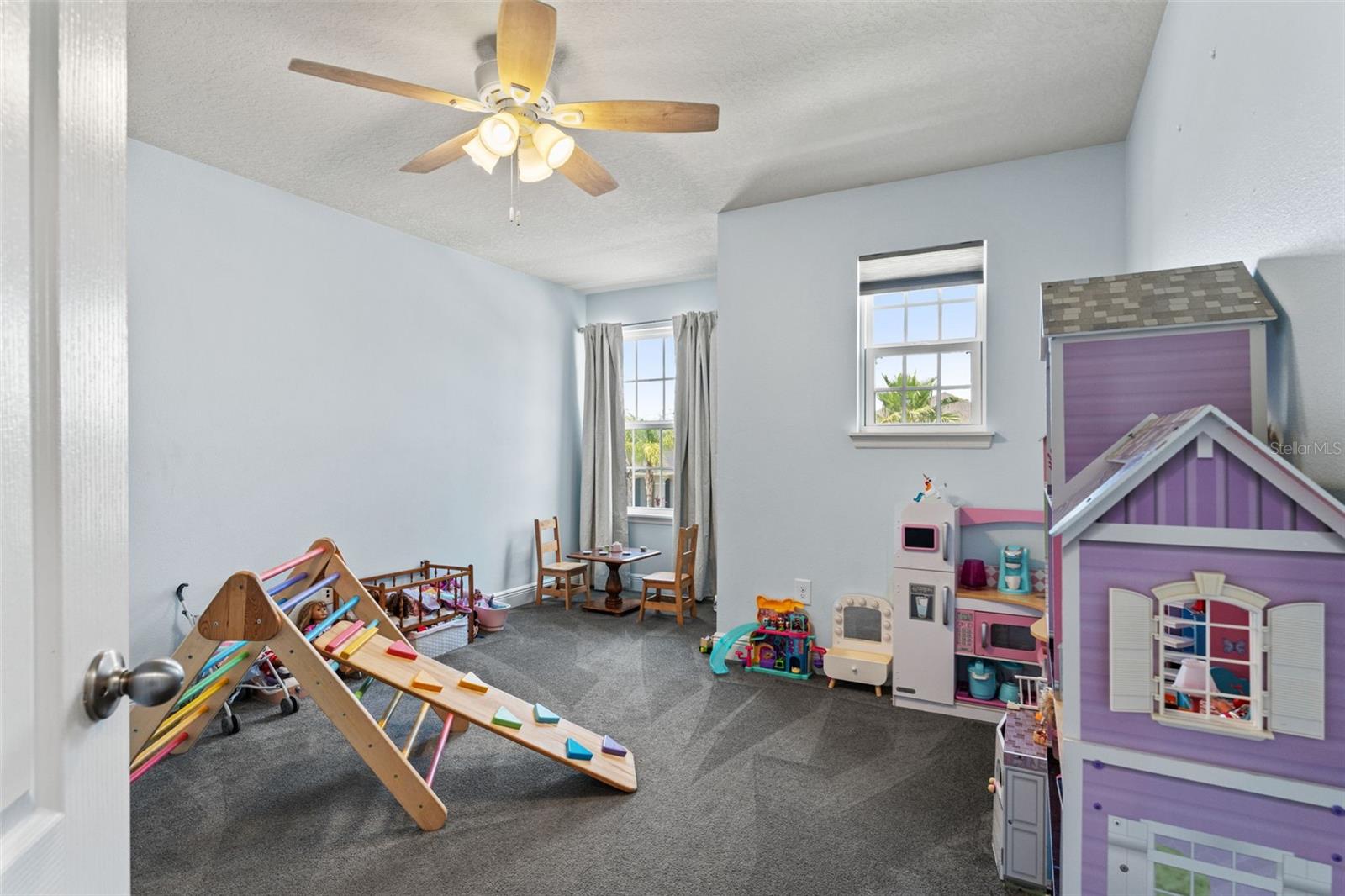 Image 37 of 56 For 11742 Lake Lucaya Drive