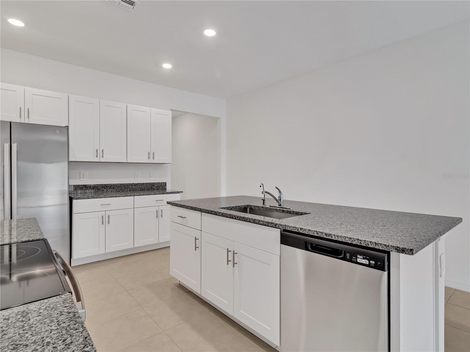 Listing photo id 11 for 9309 Bonita Mar Drive