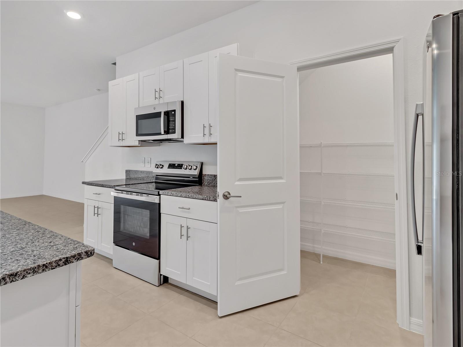 Listing photo id 13 for 9309 Bonita Mar Drive