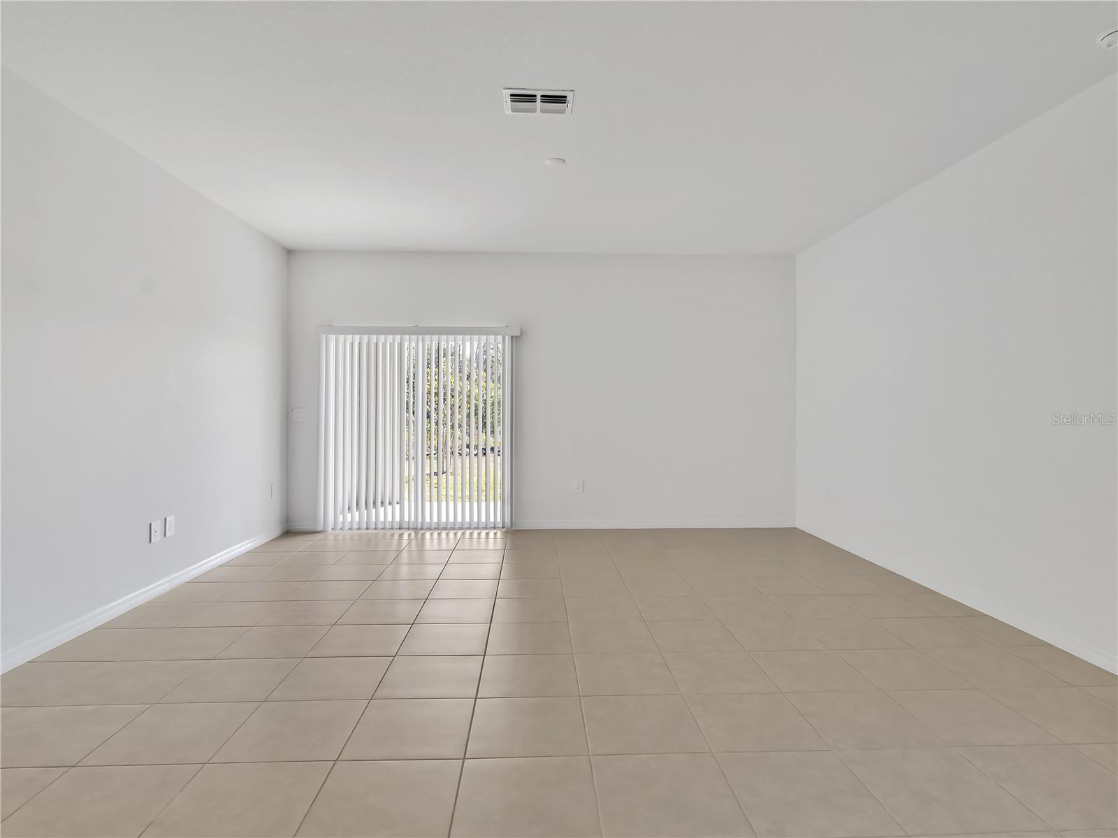 Listing photo id 15 for 9309 Bonita Mar Drive