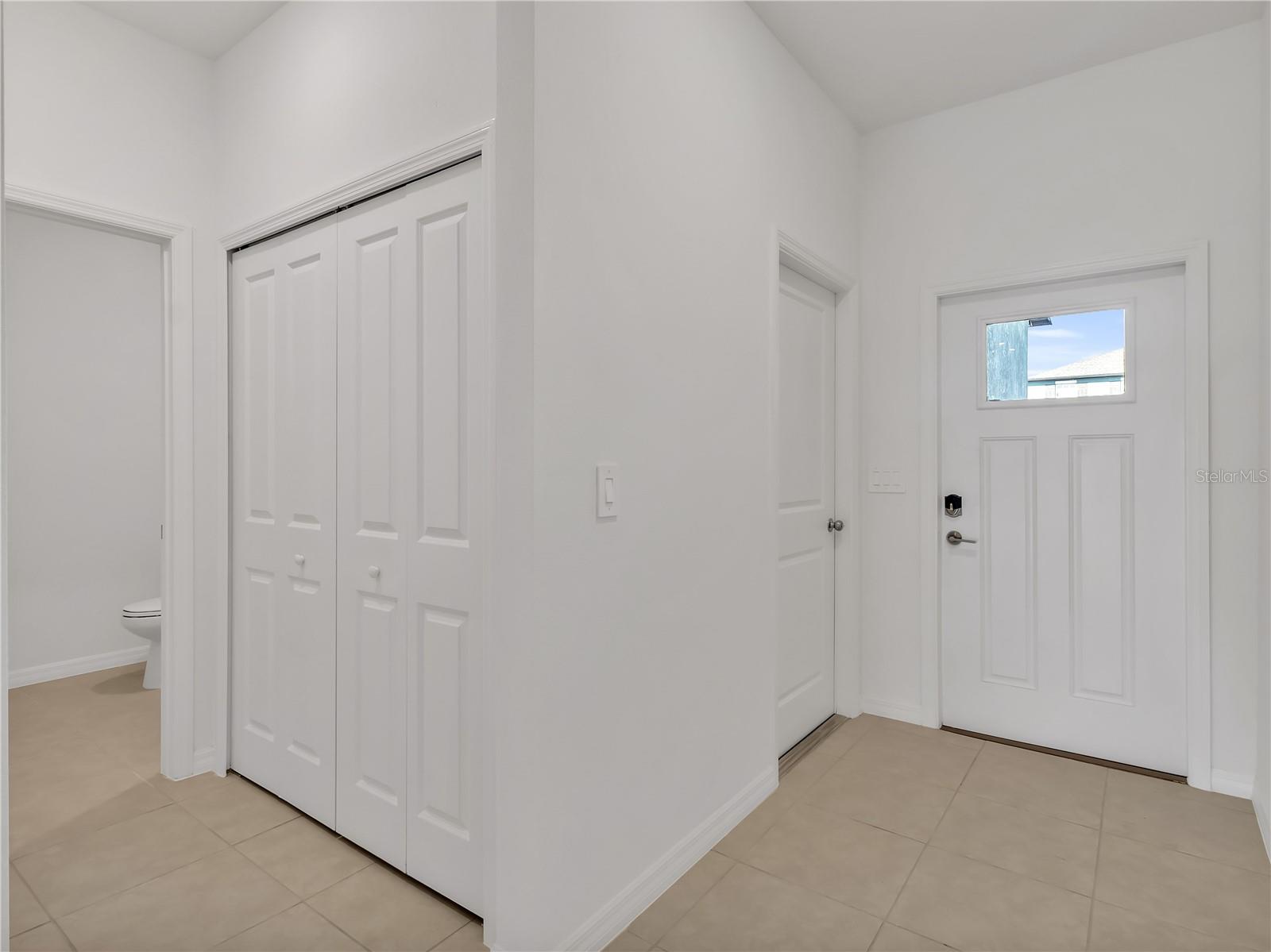 Listing photo id 3 for 9309 Bonita Mar Drive