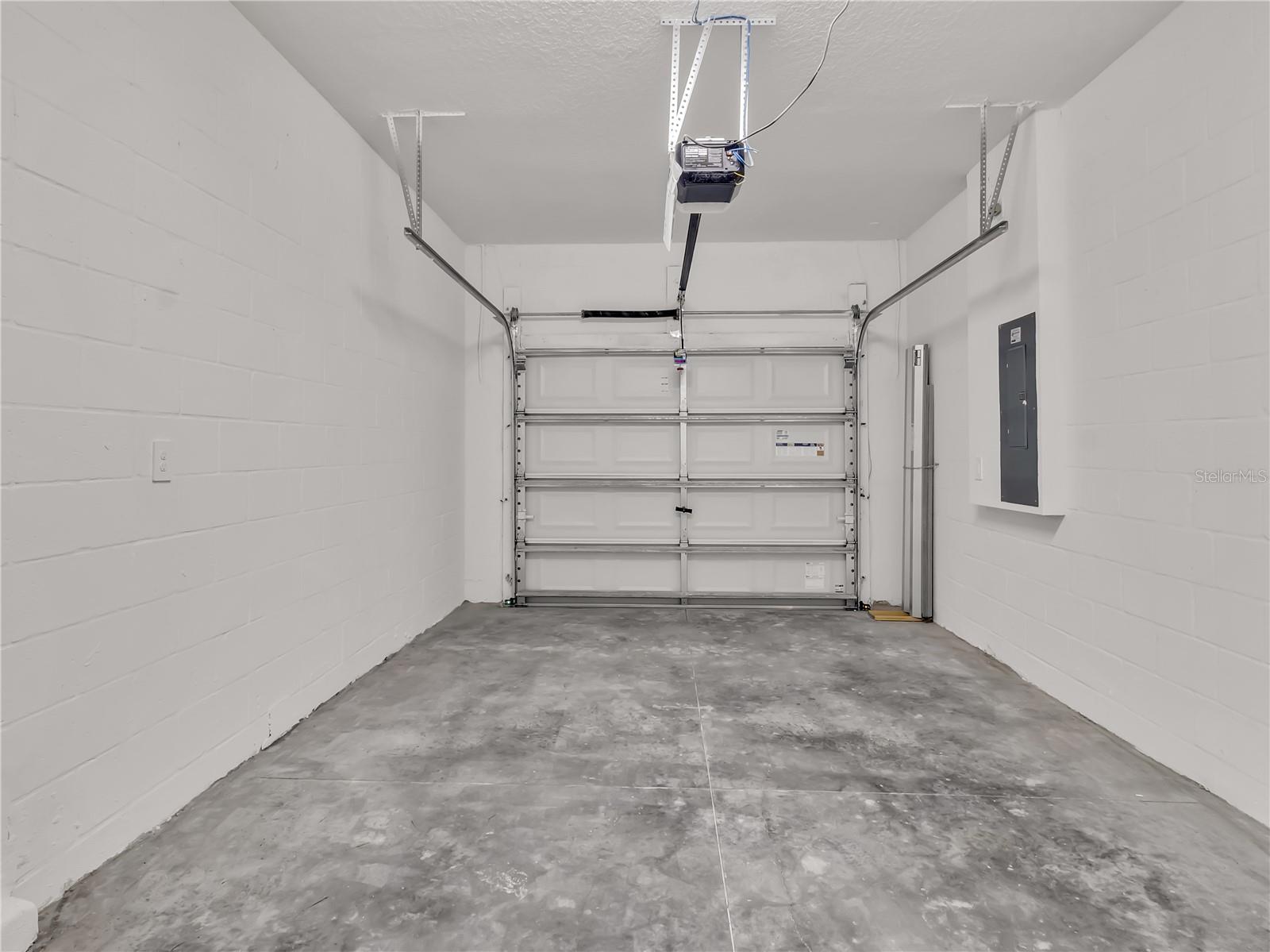 Listing photo id 5 for 9309 Bonita Mar Drive