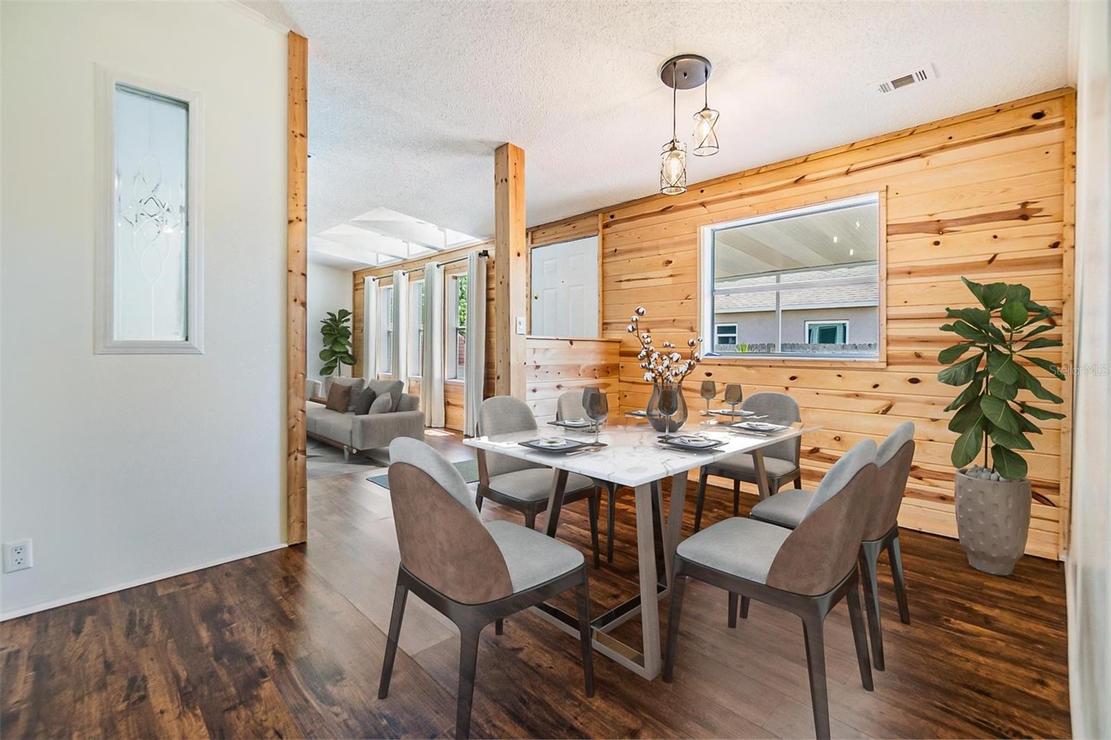 Listing photo id 6 for 6036 110th Avenue N