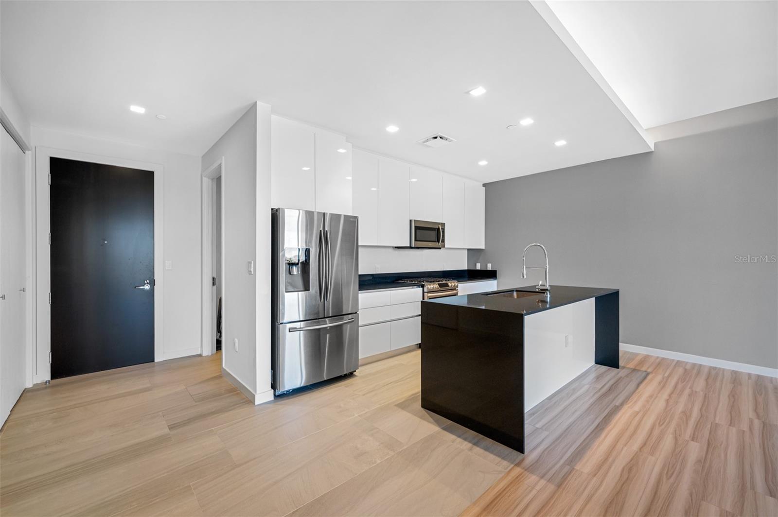 Image 3 of 54 For 5 Osceola Avenue 206