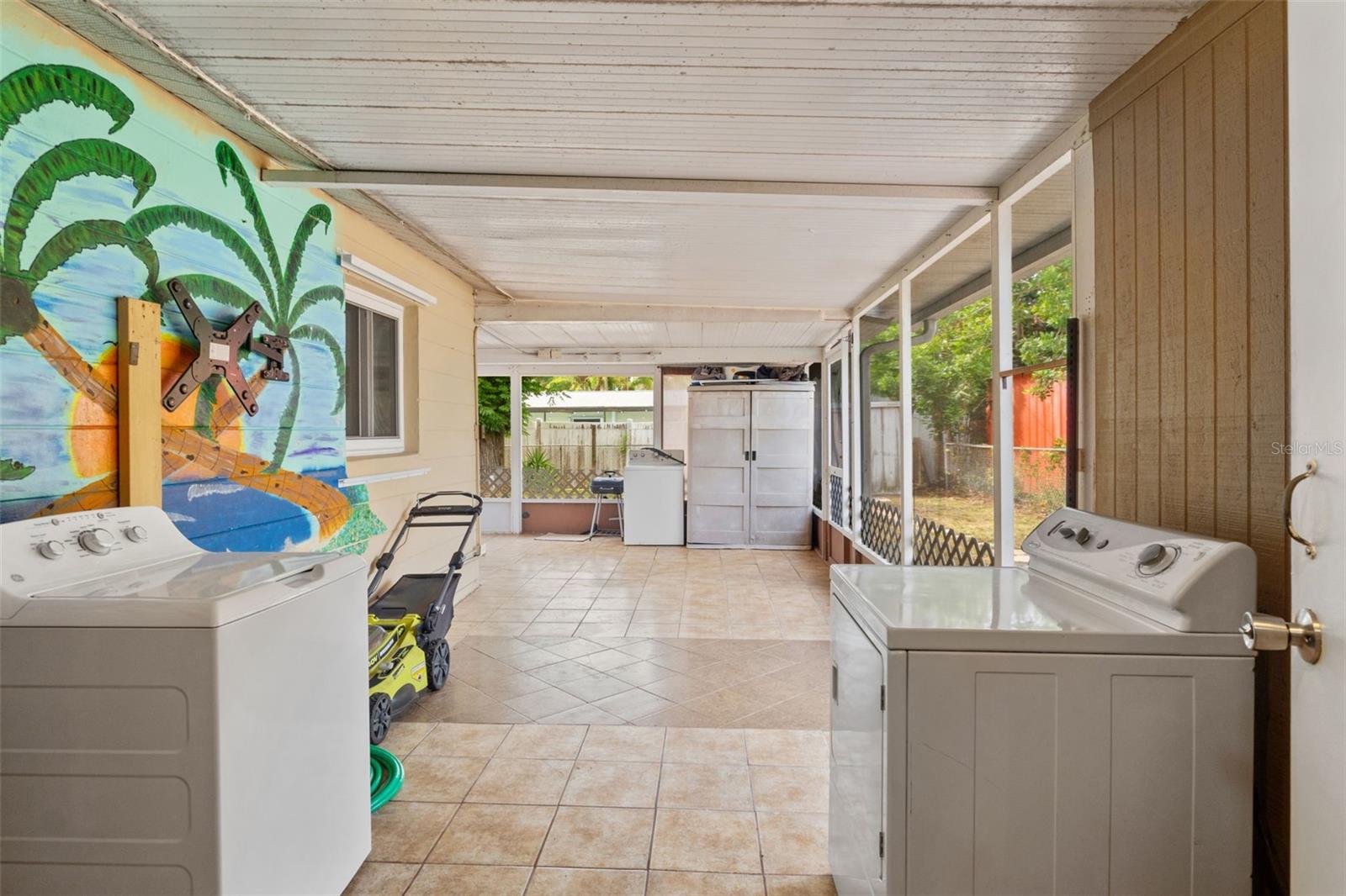 Image 18 of 26 For 6982 78th Avenue N