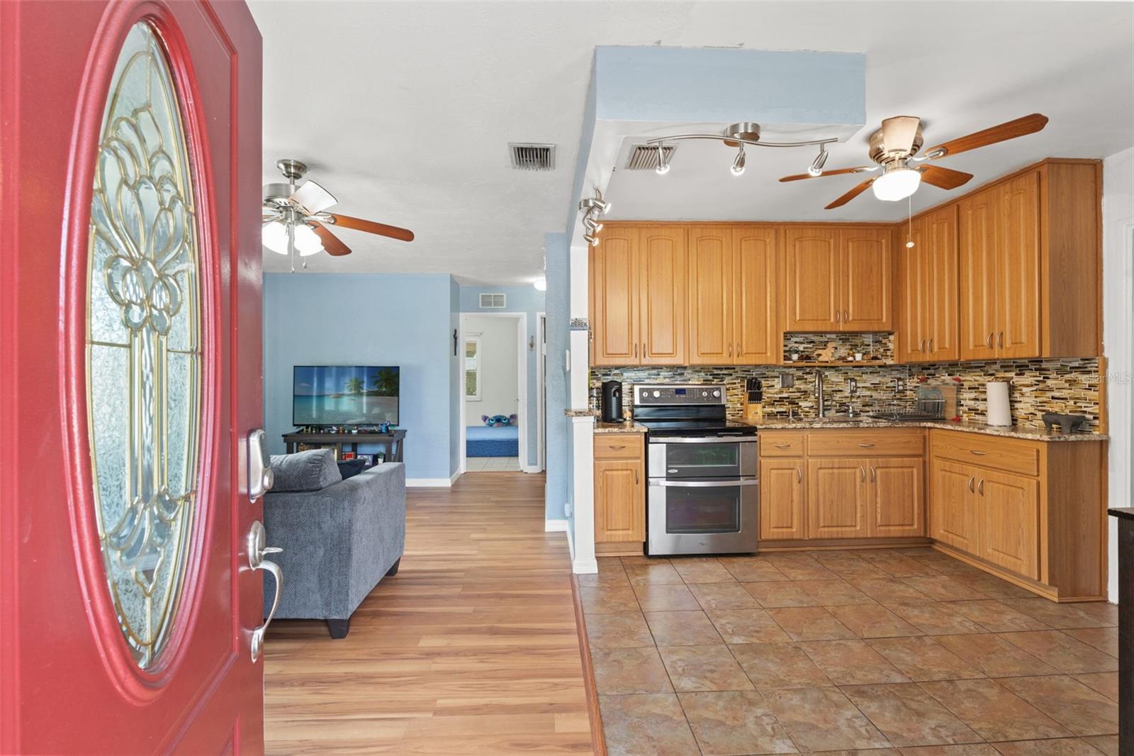 Image 3 of 26 For 6982 78th Avenue N