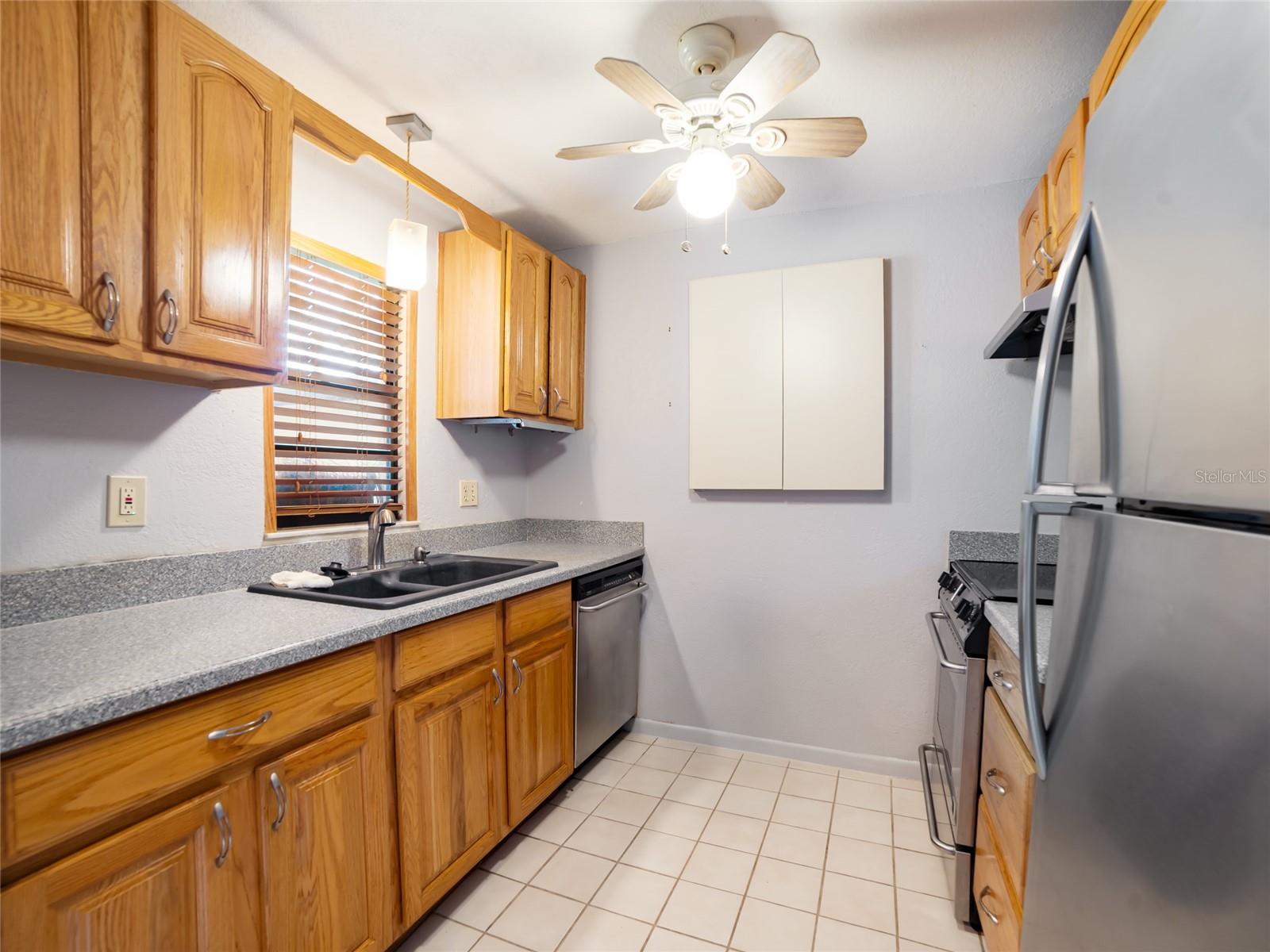 Image 5 of 28 For 6201 Amaretto Lane 6201