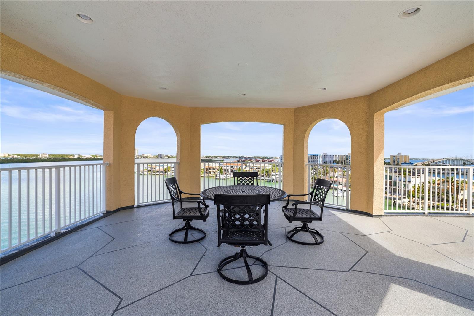 Image 13 of 74 For 205 Brightwater Drive 101