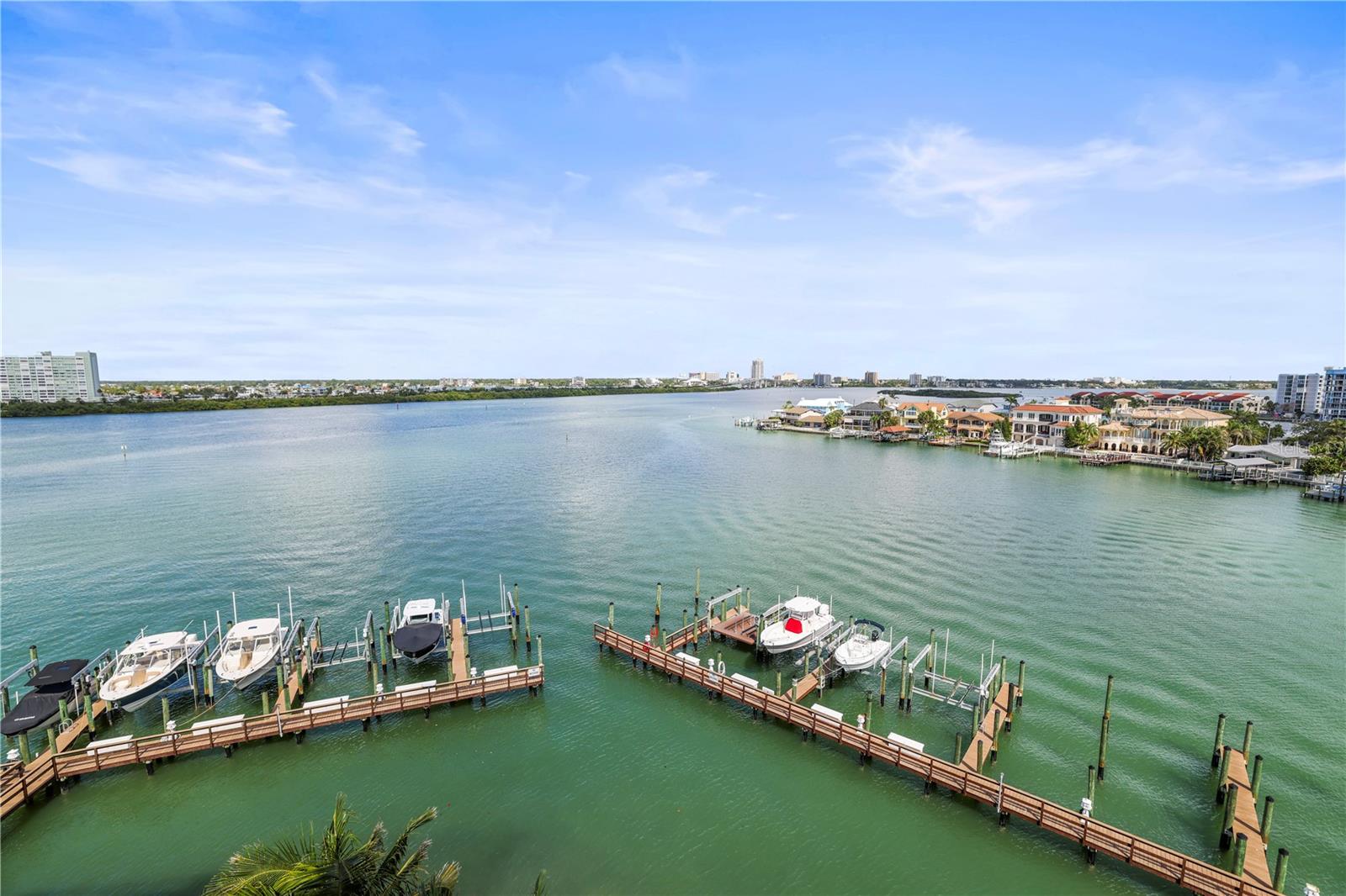 Image 16 of 74 For 205 Brightwater Drive 101