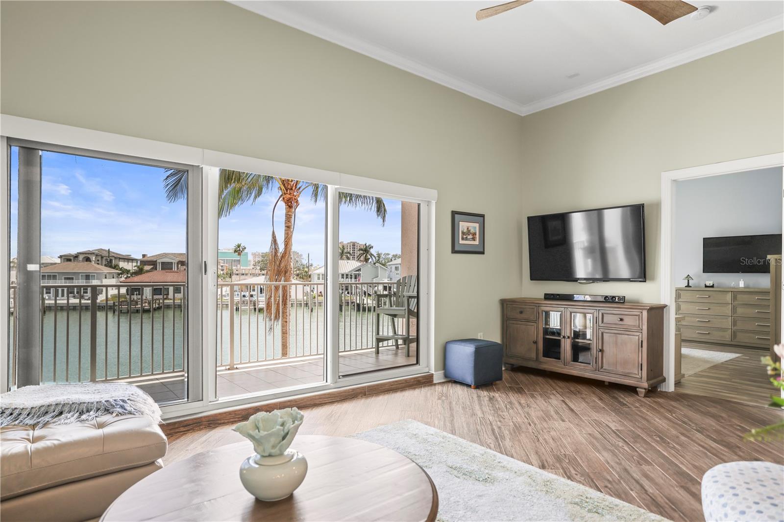 Image 30 of 74 For 205 Brightwater Drive 101