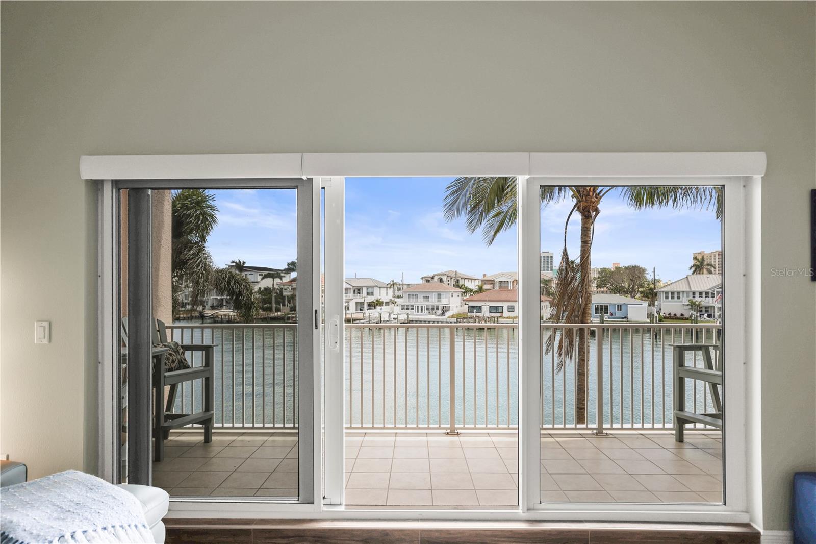Image 32 of 74 For 205 Brightwater Drive 101
