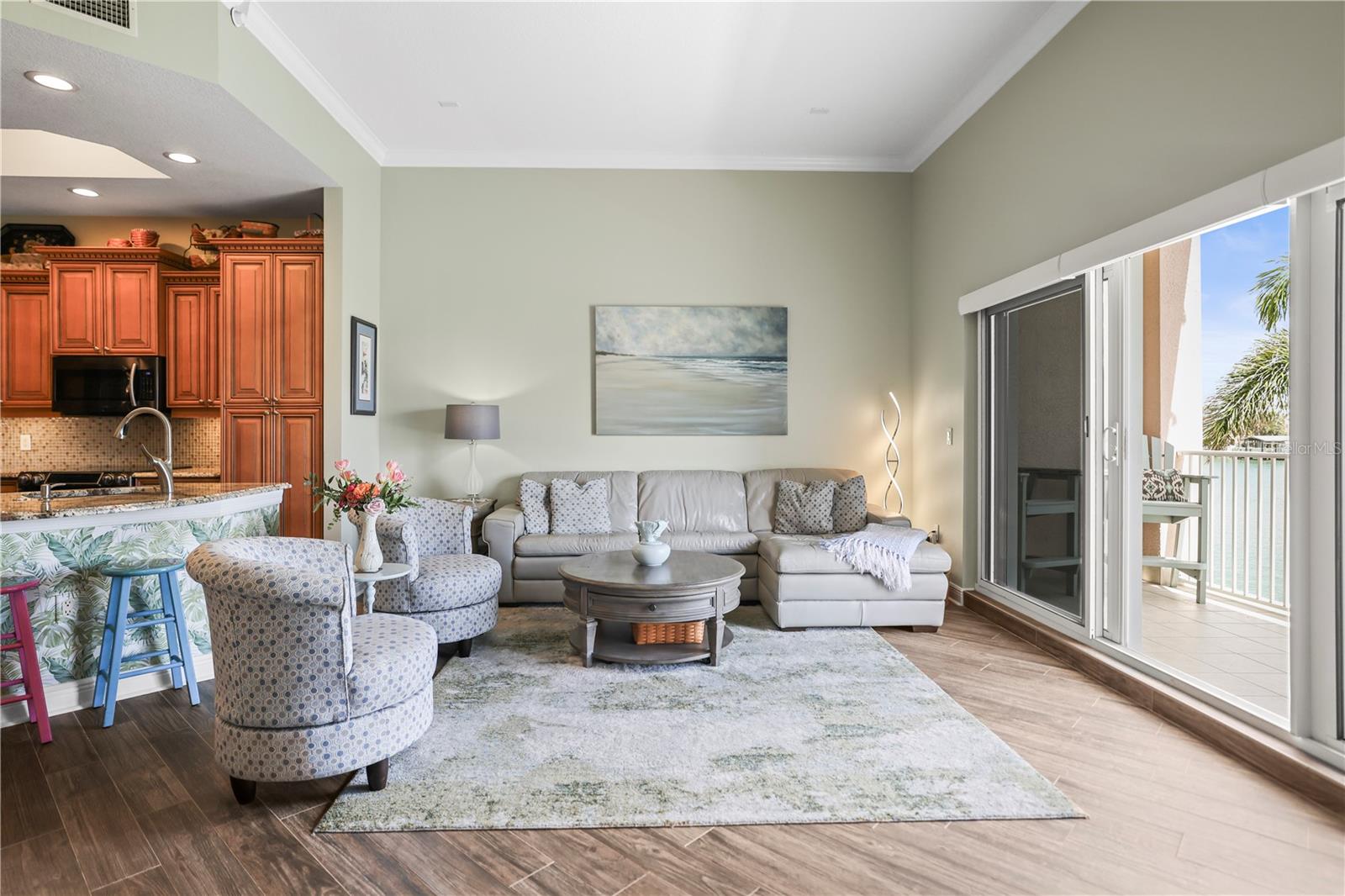 Image 37 of 74 For 205 Brightwater Drive 101