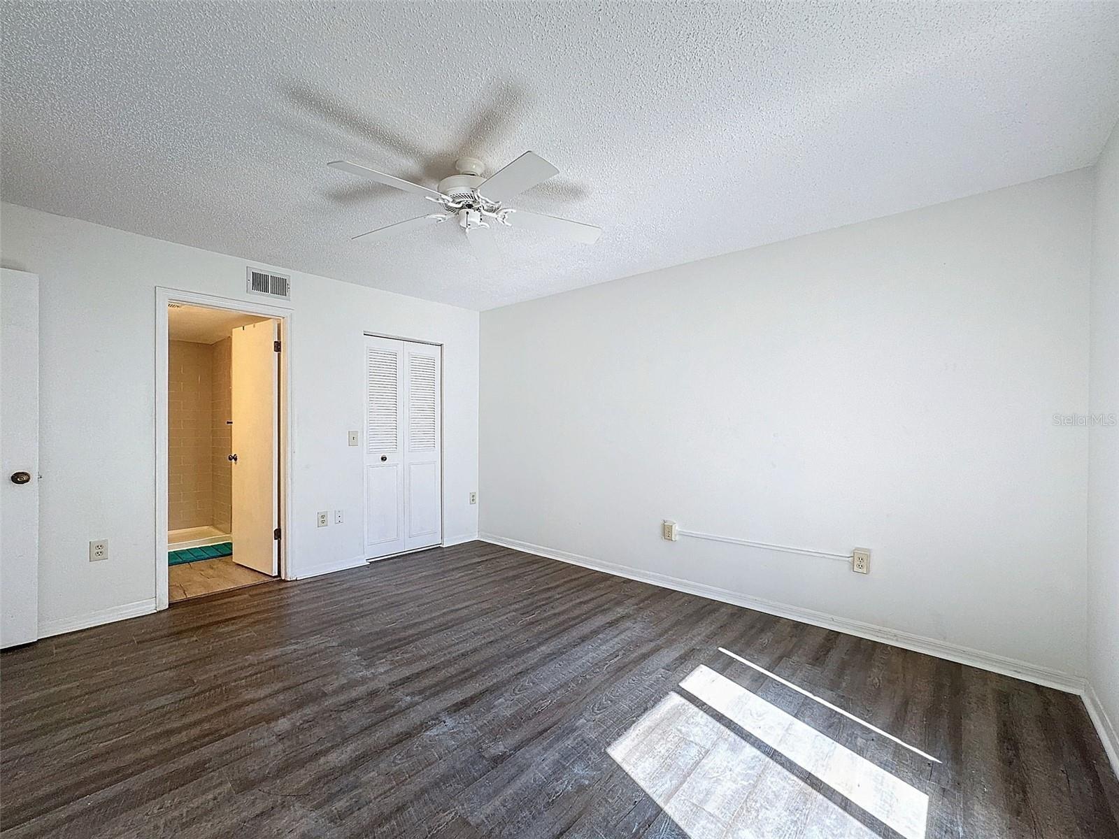 Image 15 of 31 For 12218 Fox Chase Drive G2