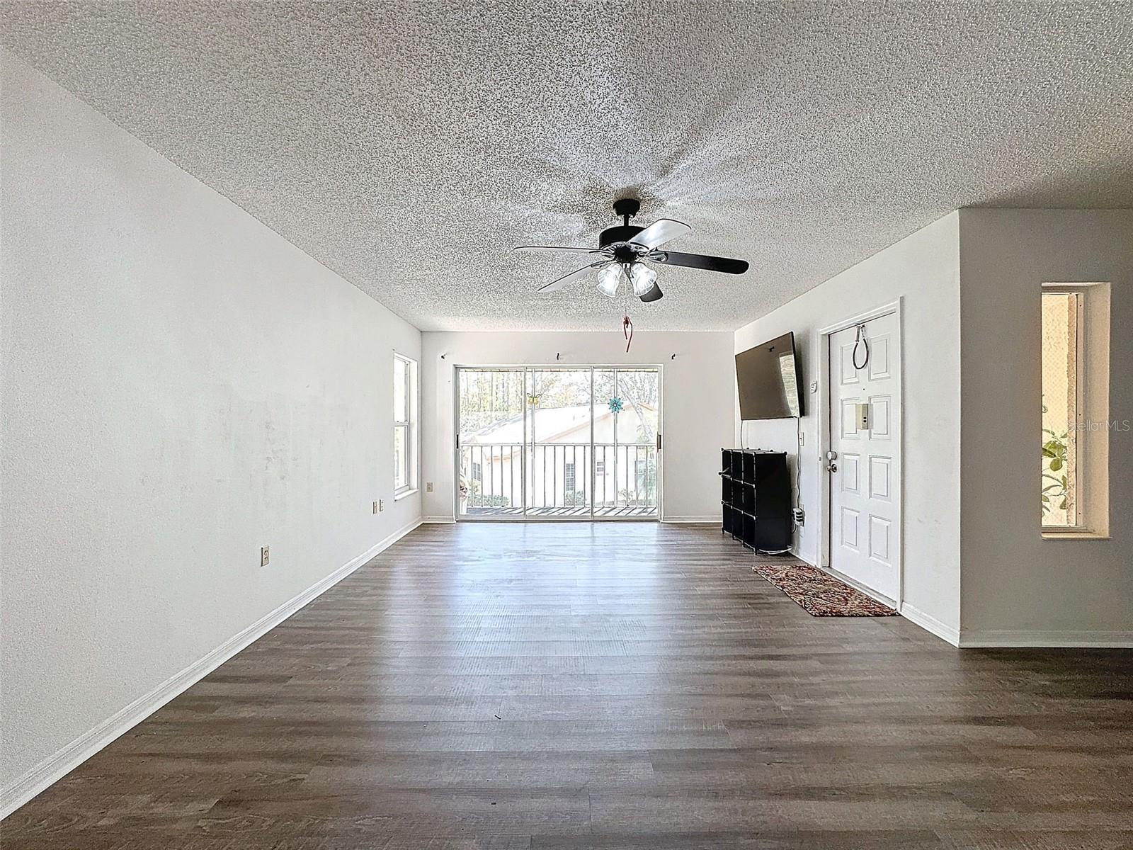 Image 6 of 31 For 12218 Fox Chase Drive G2